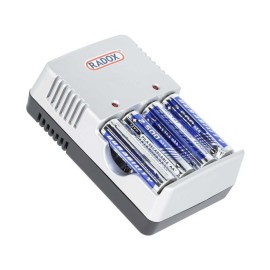 Cargador para Pilas Recargables AAA AA 9V Radox Modelo: 660-167